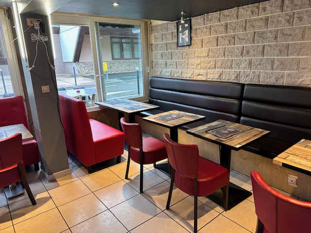 8018.jpeg (216485 octets)